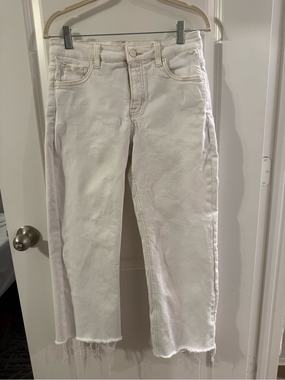Women's Risen Jeans Cream High-Rise Raw Hem Subtle Wide Leg Jeans Sz 7 28